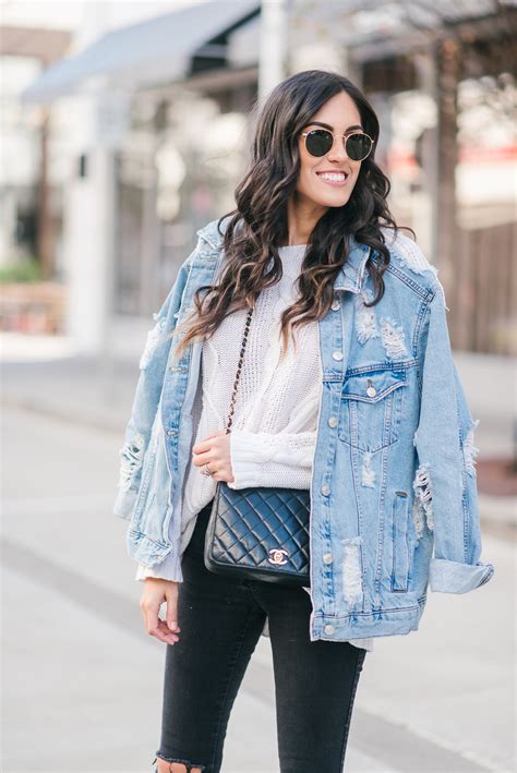 oversized jean jacket outfit.